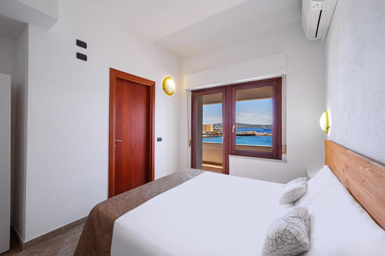 Il Gabbiano Hotel La Maddalena  Exterior foto